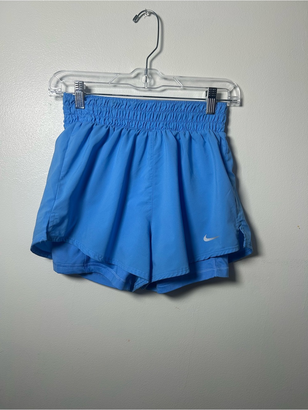 Nike Women's Sz XS Light Blue Smocked Waist Athletic Shorts Double Layer Running